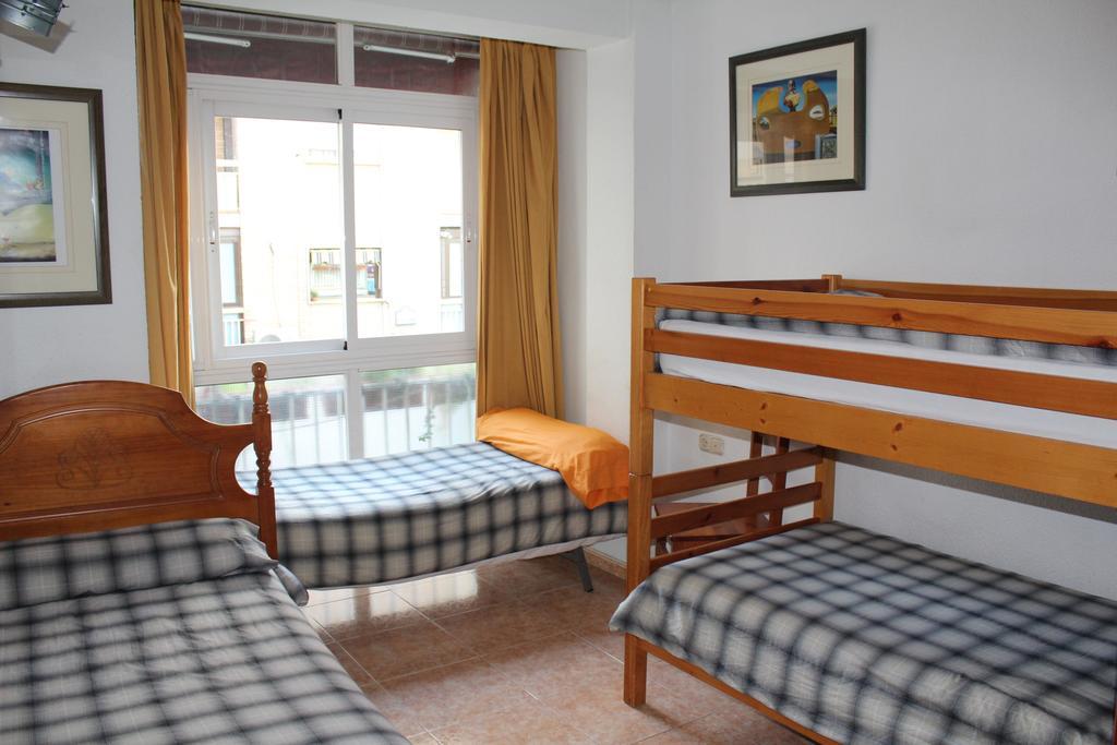 Hostal Nuevas Naciones Granada Pokoj fotografie