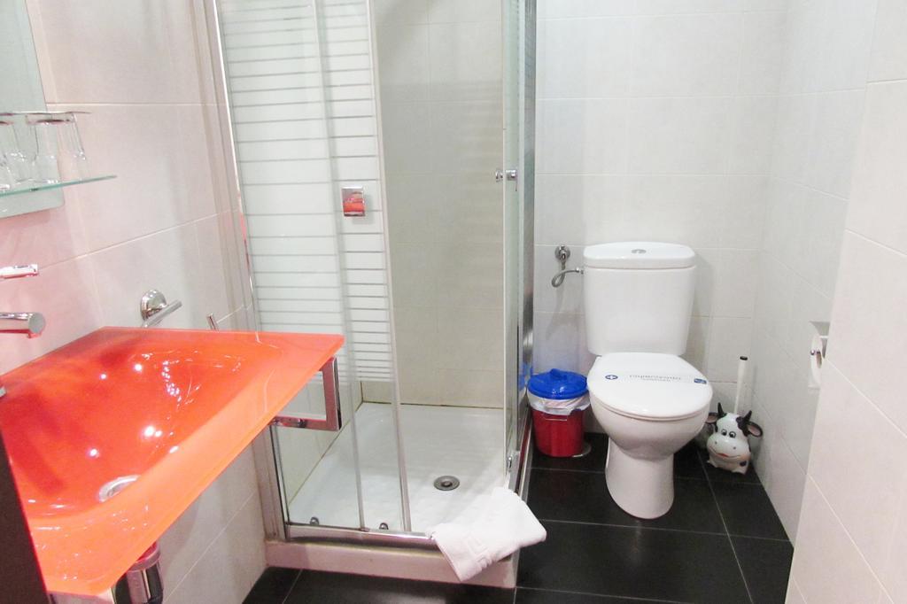Hostal Nuevas Naciones Granada Exteriér fotografie